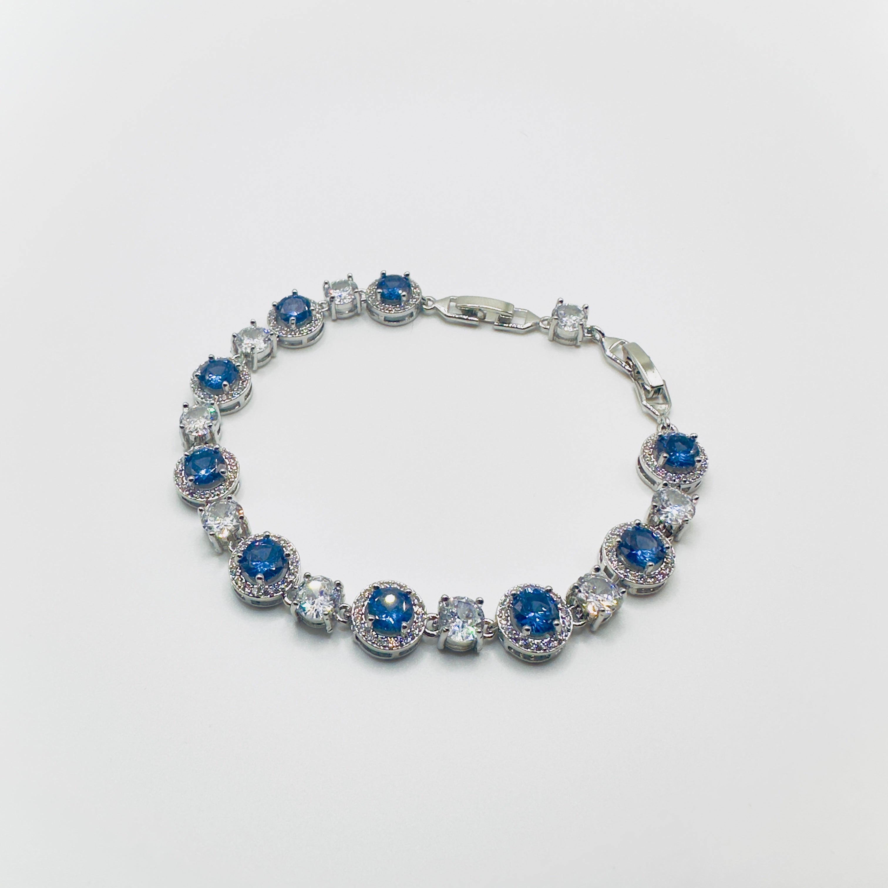 Circular Gemstone Crystal Bracelet